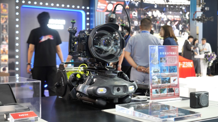 FIFISH x Sonyの共同水中撮影ロボットソリューションが華々しくデビュー